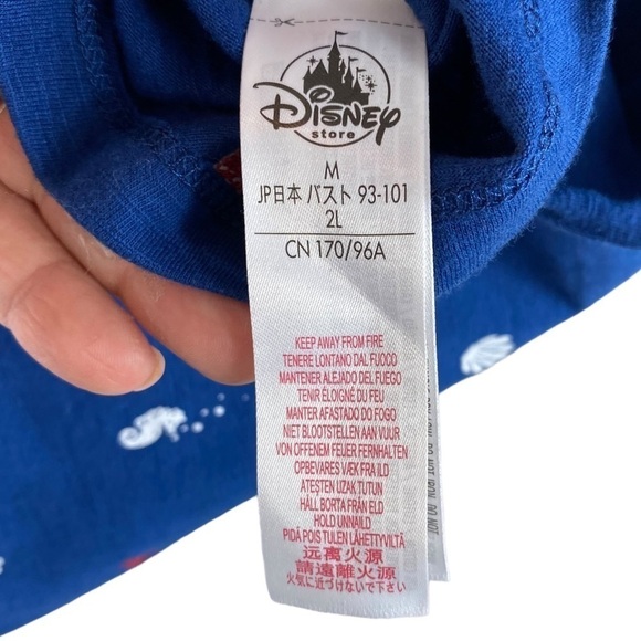 Disney Women's Little Mermaid Ariel‎ Shirt Dark Blue V Neck Short Sleeve Sz M - Picture 5 of 8
